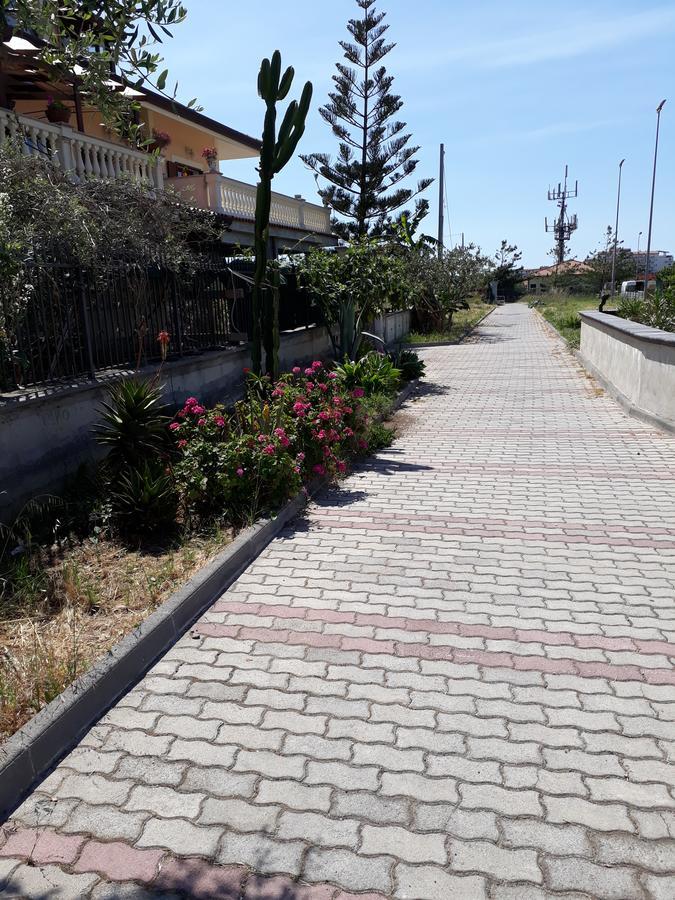 B&B Fragranza Di Sicilia 贾迪尼-纳克索斯 外观 照片
