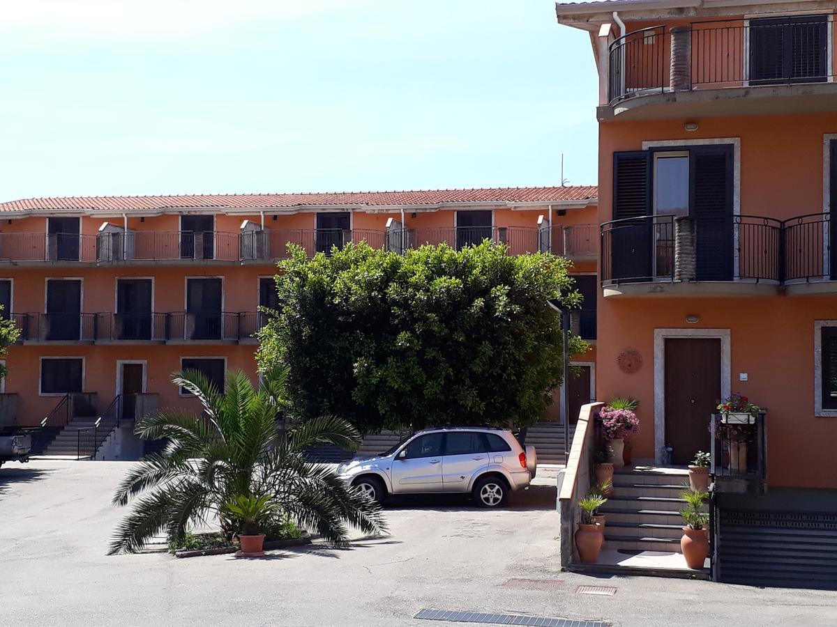 B&B Fragranza Di Sicilia 贾迪尼-纳克索斯 外观 照片